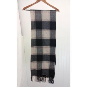 ZARA wide scarf, shawl. 25 in x 108 in